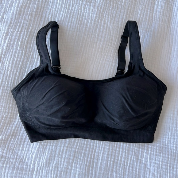 Shapermint Other - NWOT • Shapermint “Every Day Bra” in Black • Size L